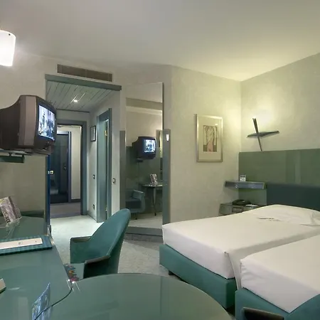 Hotel Una Hotel Bergamo 4*