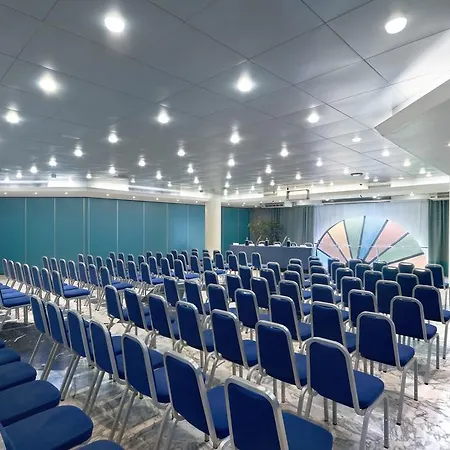Una Hotel Bergamo 4*