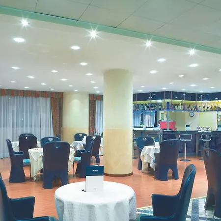 Una Hotel Bergamo 4*