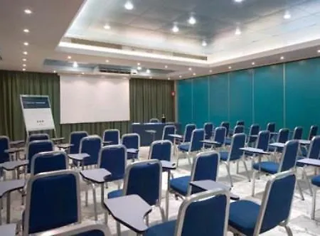 Una Hotel Bergamo 4*